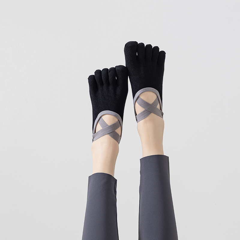 High Quality Custom Logo Fashion Yoga Pilates Socks Anti Slip Pilates Socks for Women Grip Pilates Socks