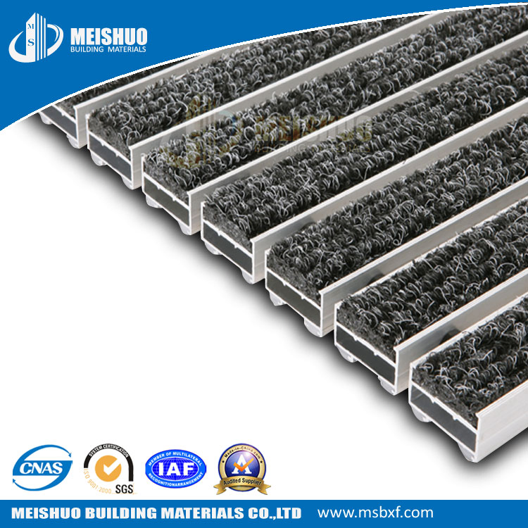 Heavy Duty Aluminum Entrance Floor Doormats in Parking Garage