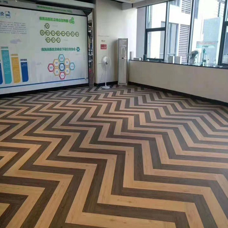 Anti-Slip Lay Down Modern Design 5mm Tile Waterproof Lvt Vinyl Plastic Plank with Flexible Indoor Decor