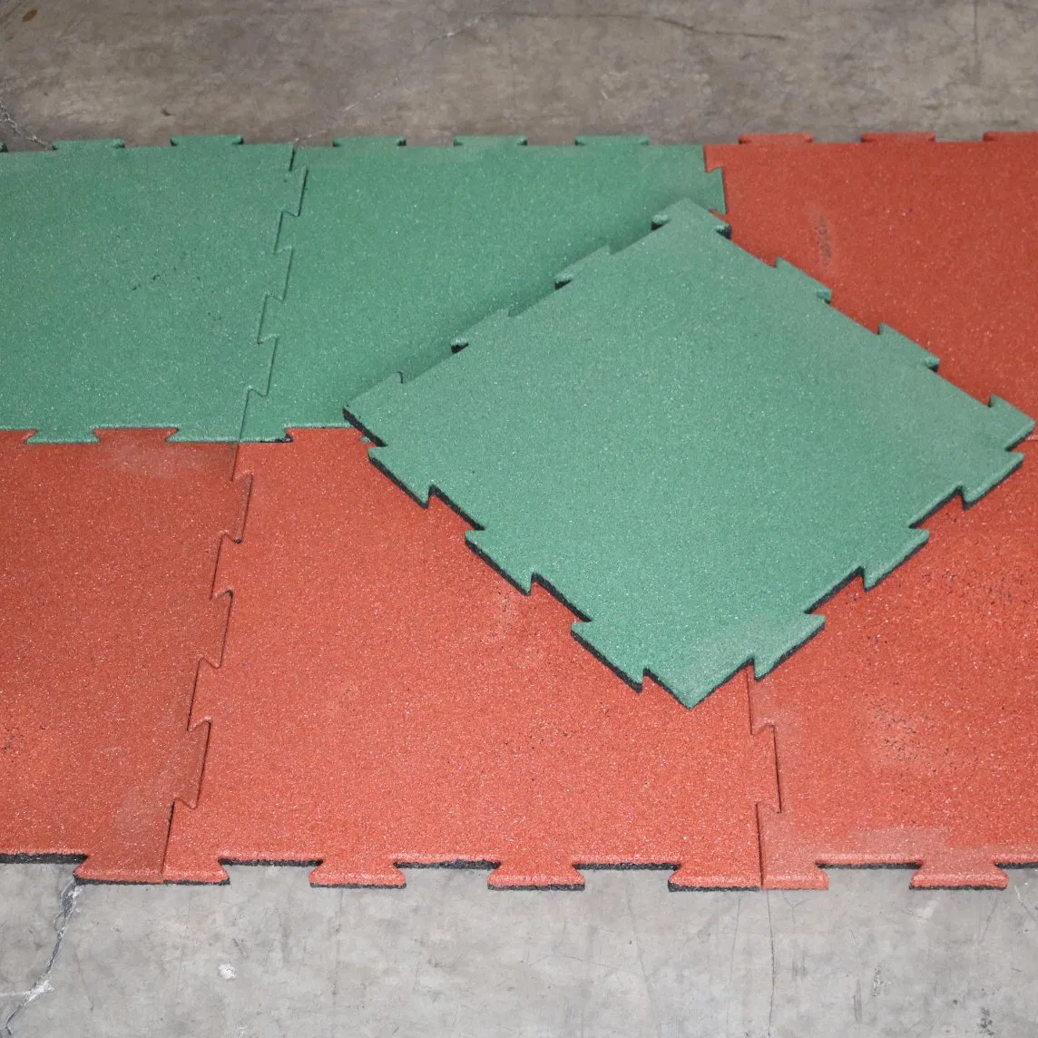 Interlocking Outdoor Playground Rubber Floor