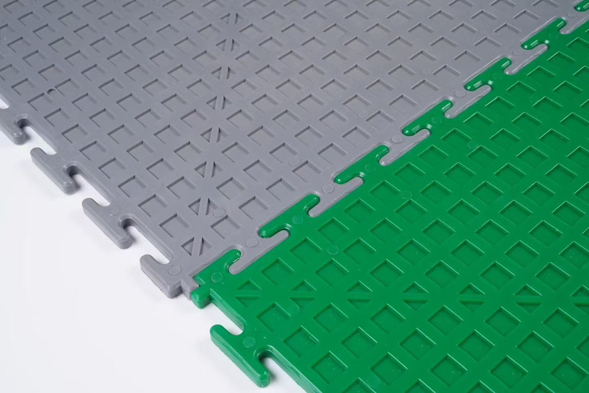 Durable Water-Proof PVC Soft Garage Floor Tile Stud/Coin/Leather/Diamond 500X500X6mm with Interlocking