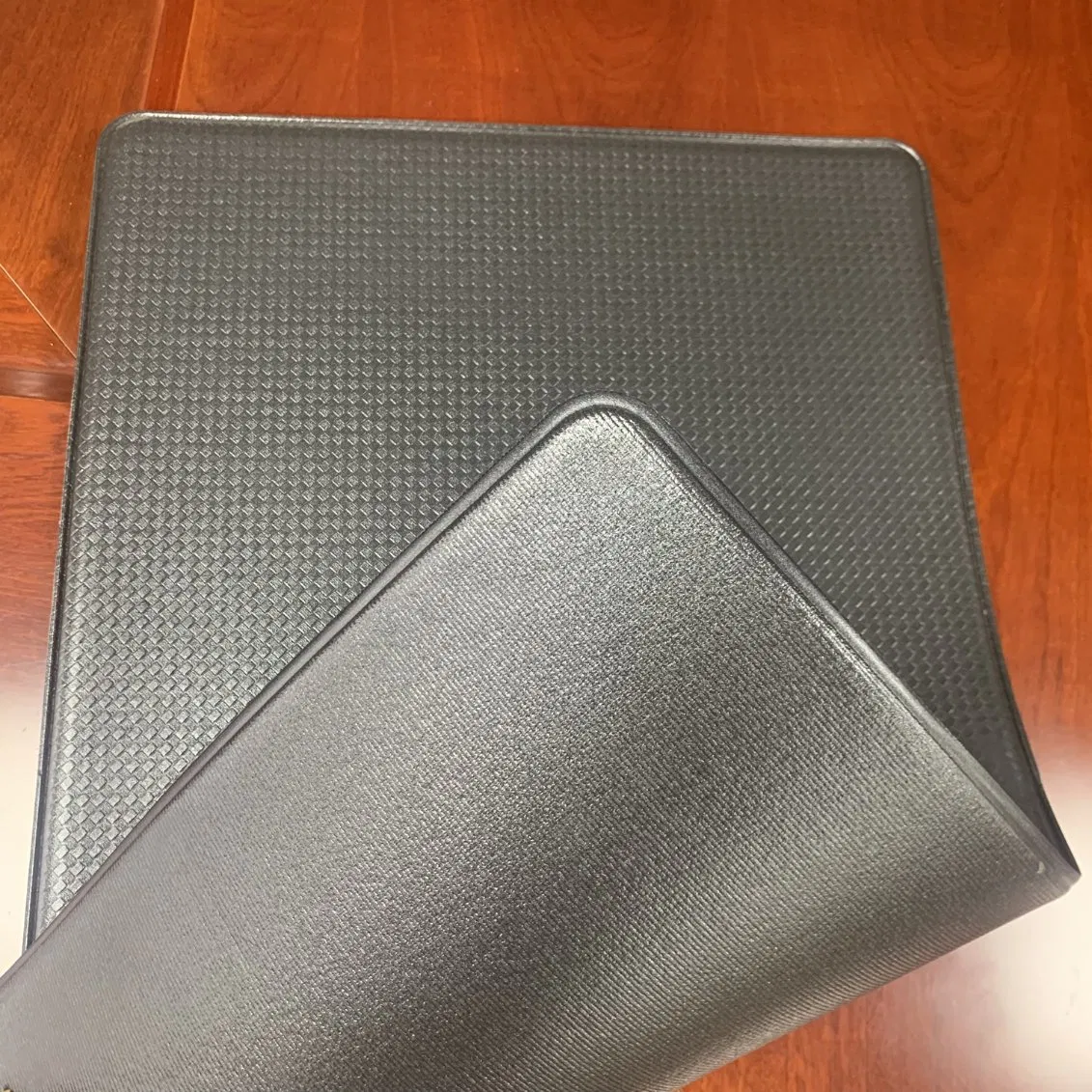 Black White Brown Wholesale Anti Slip Waterproof Bath Mat and Rugs Anti Fatigue Standing PVC Kitchen Mats