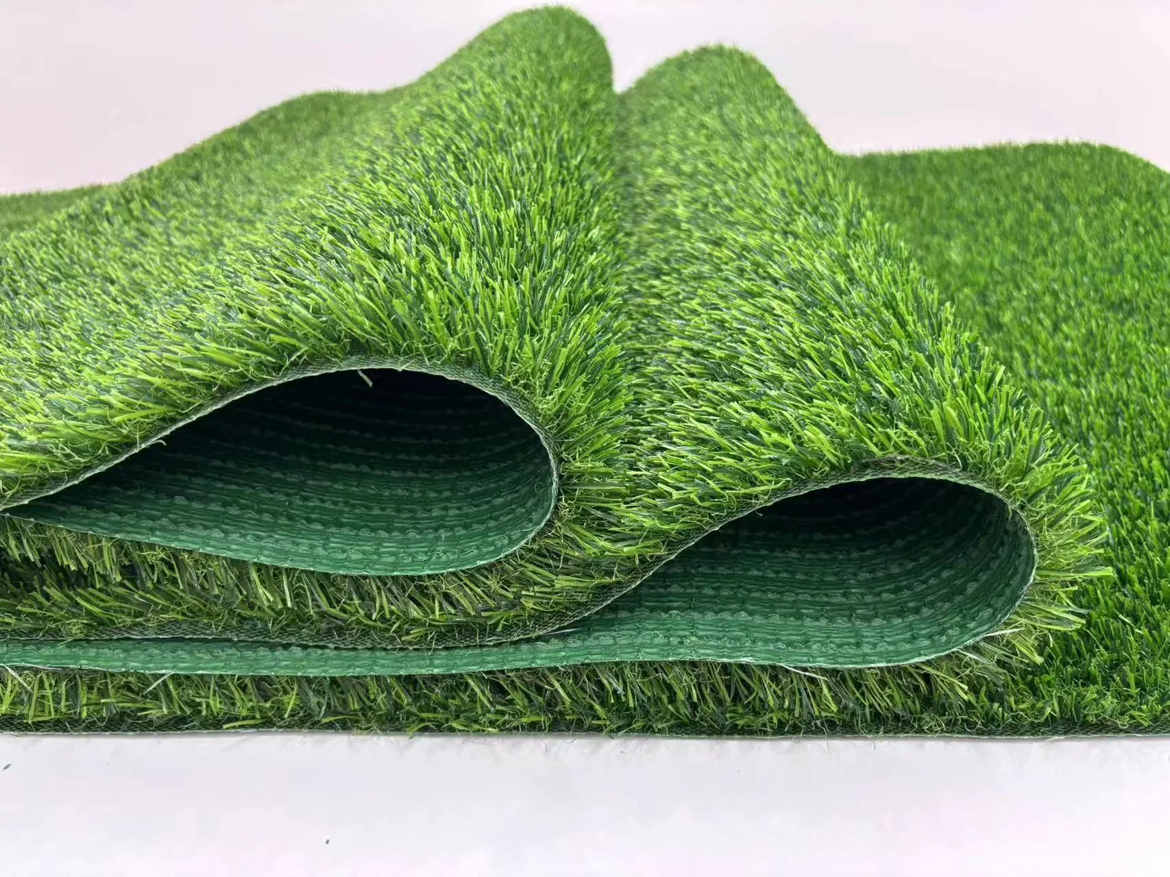 Outdoor Artificial Grass Artificial Turf Is Suitable for Sports Field Synthetic Turf / Playground / Decorative Garden Fake Grass