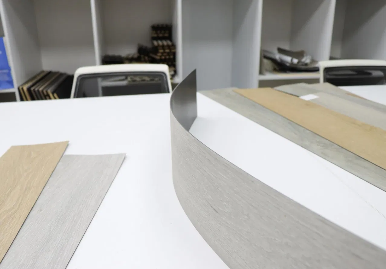 Home Decoration Waterproof Glue Down Loose Lay Dry Back Self Adhesive Vinyl Tiles Lvt Flooring Luxury Vinyl Plank