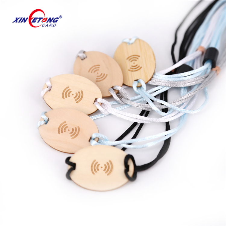 Custom Eco-Friendly 13.56MHz NFC Wood RFID Bracelet with Colorful Smart Wristband for Hotels