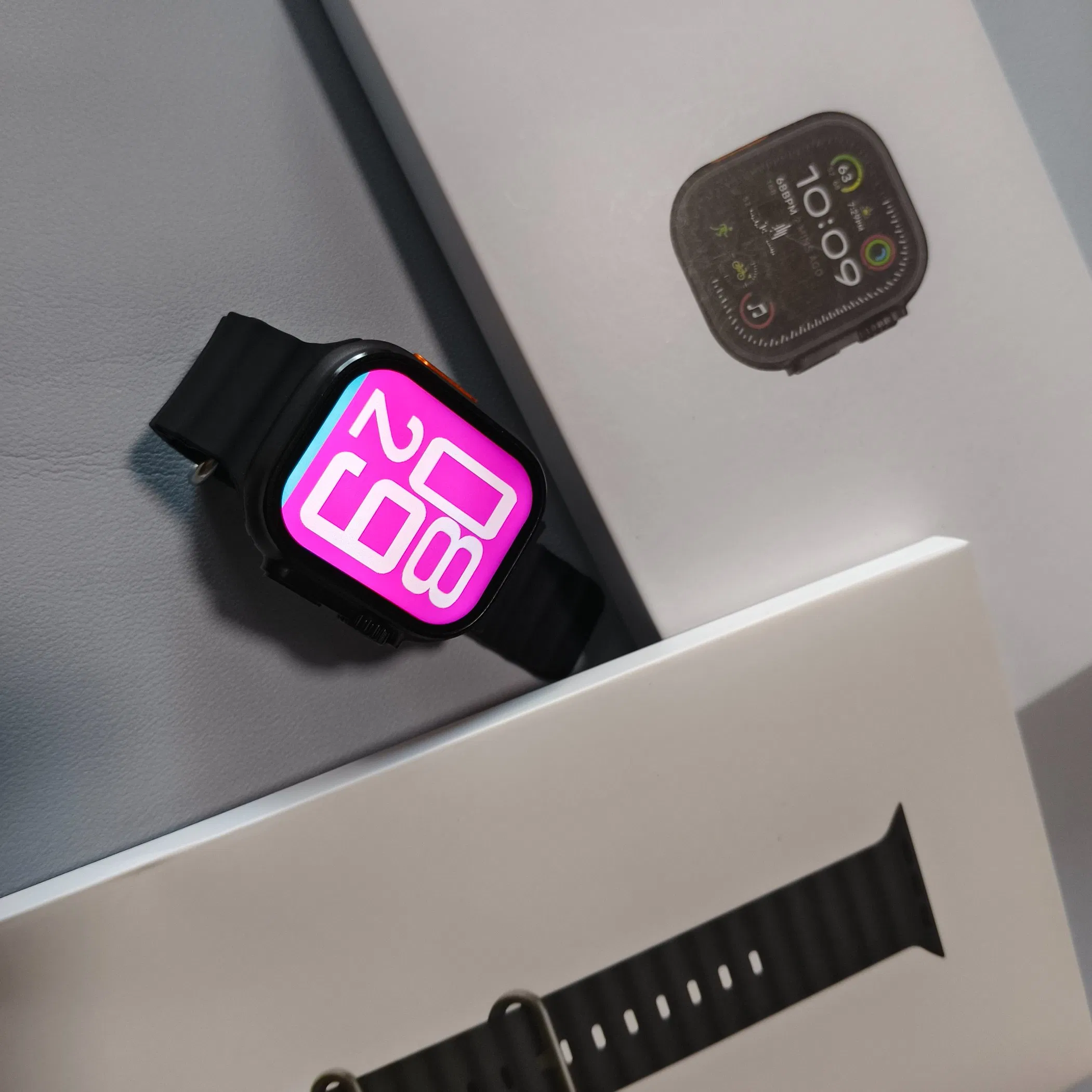 AAA+++High Quality Ultra 2 Smartwatch with 1: 1 Message Reminder and Two-Way Search Function