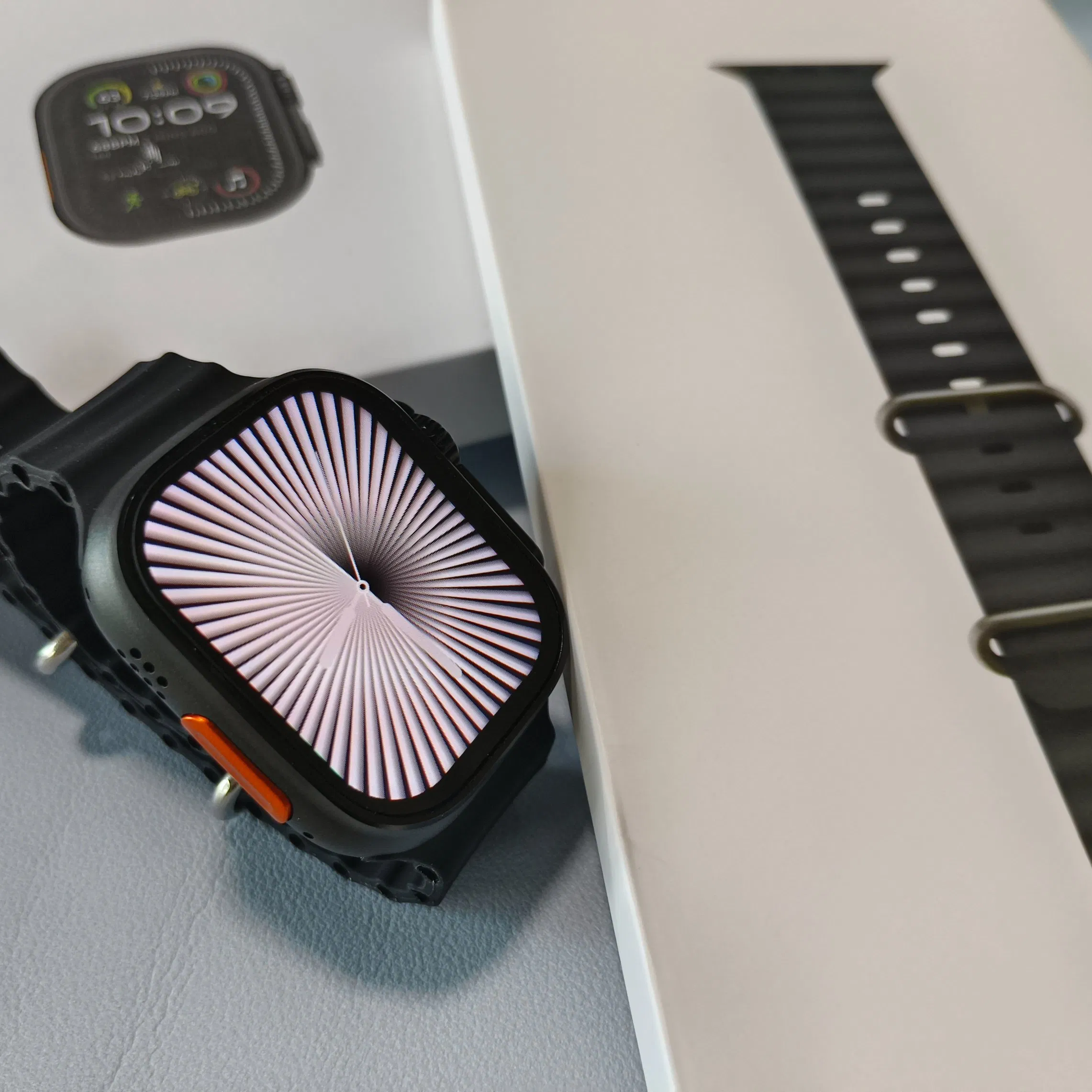 AAA+++High Quality Ultra 2 Smartwatch with 1: 1 Message Reminder and Two-Way Search Function