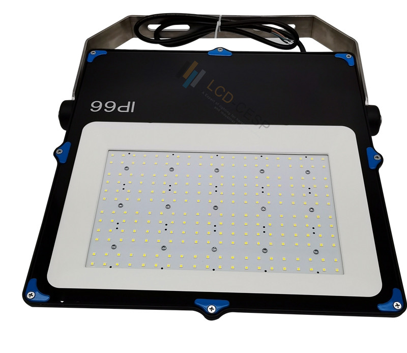 High Lumen 29000 Lumen 200watt LED Floodlights Black Line Voltage Hardwired Flood Lights SMD Chip 170-250lm/W IP66 Waterproof 60000h Adjustable Bracket Mount