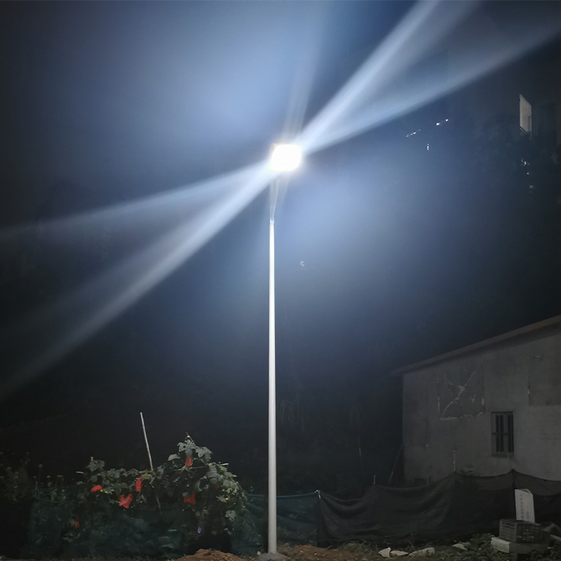 400W 600W 1000W Lifespan CE/IEC/RoHS LiFePO4 Battery OEM LED Chip Outdoor Lamp Lighting Energy Saving Solar Powered Street Light with Patent Design