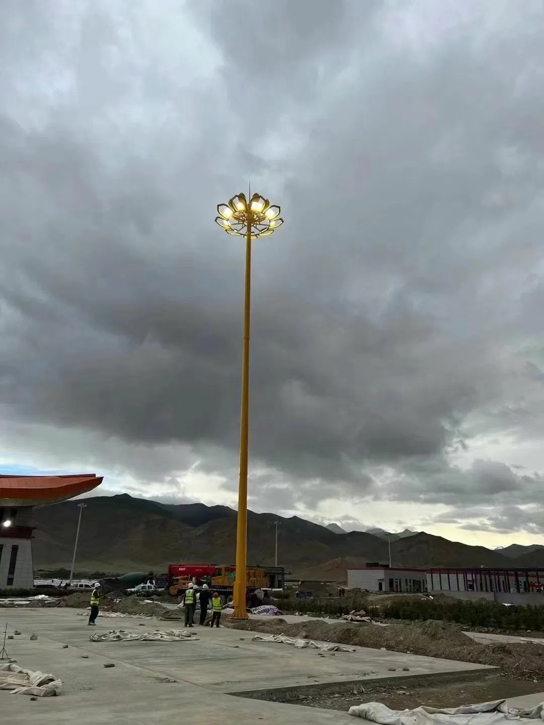 IP66 Waterproof Factory Price 30m Airport High Mast Tower Pole with LED Flood Lightging