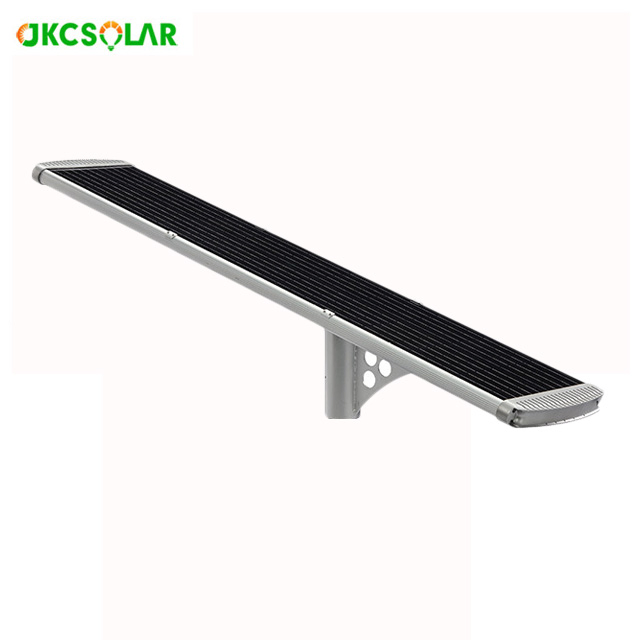 Durable Solar Street Light with Intelligent MPPT Charge Controller