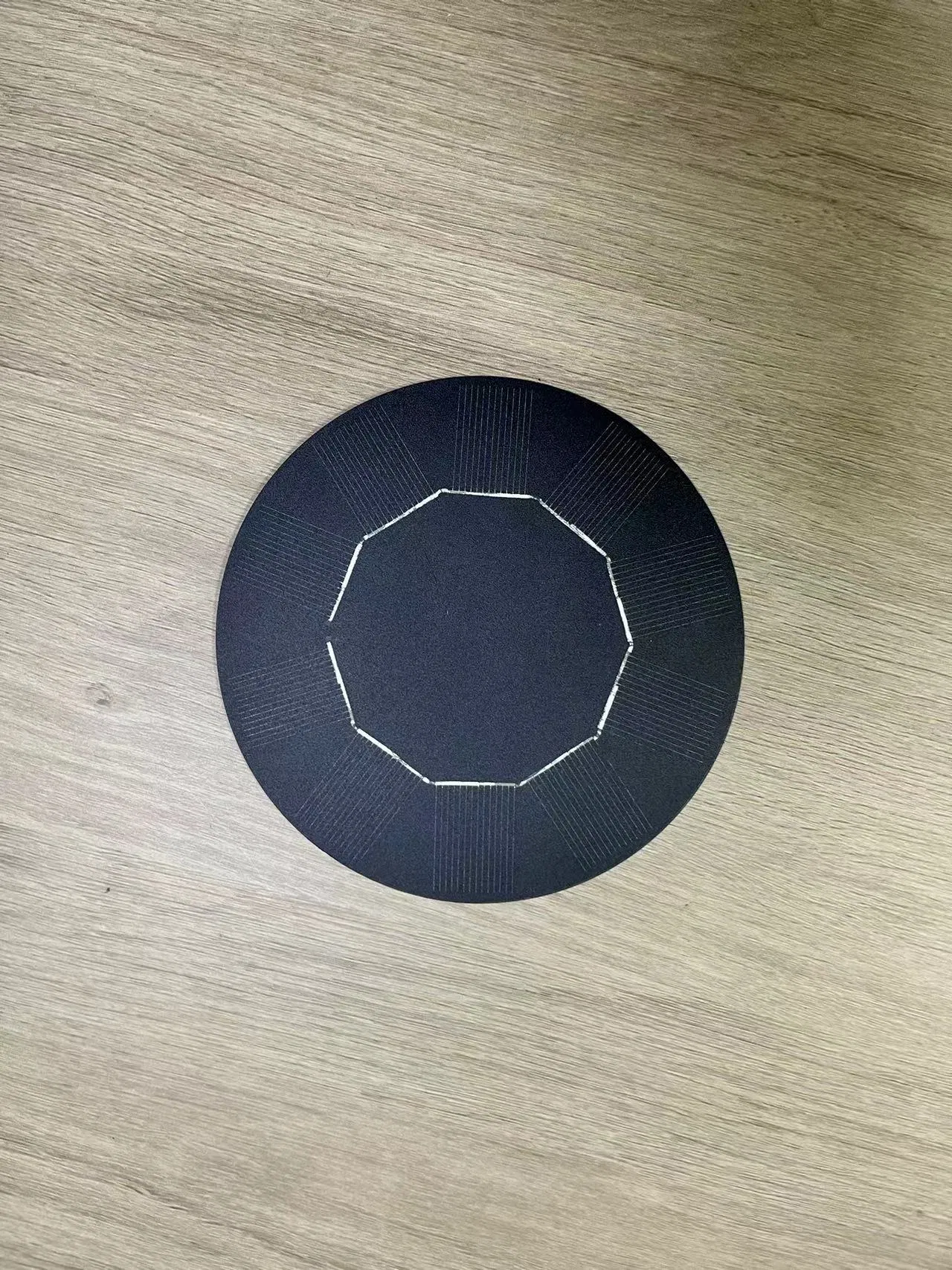 Small Solar Power System for Emergencies and Outdoor Lighting Needs