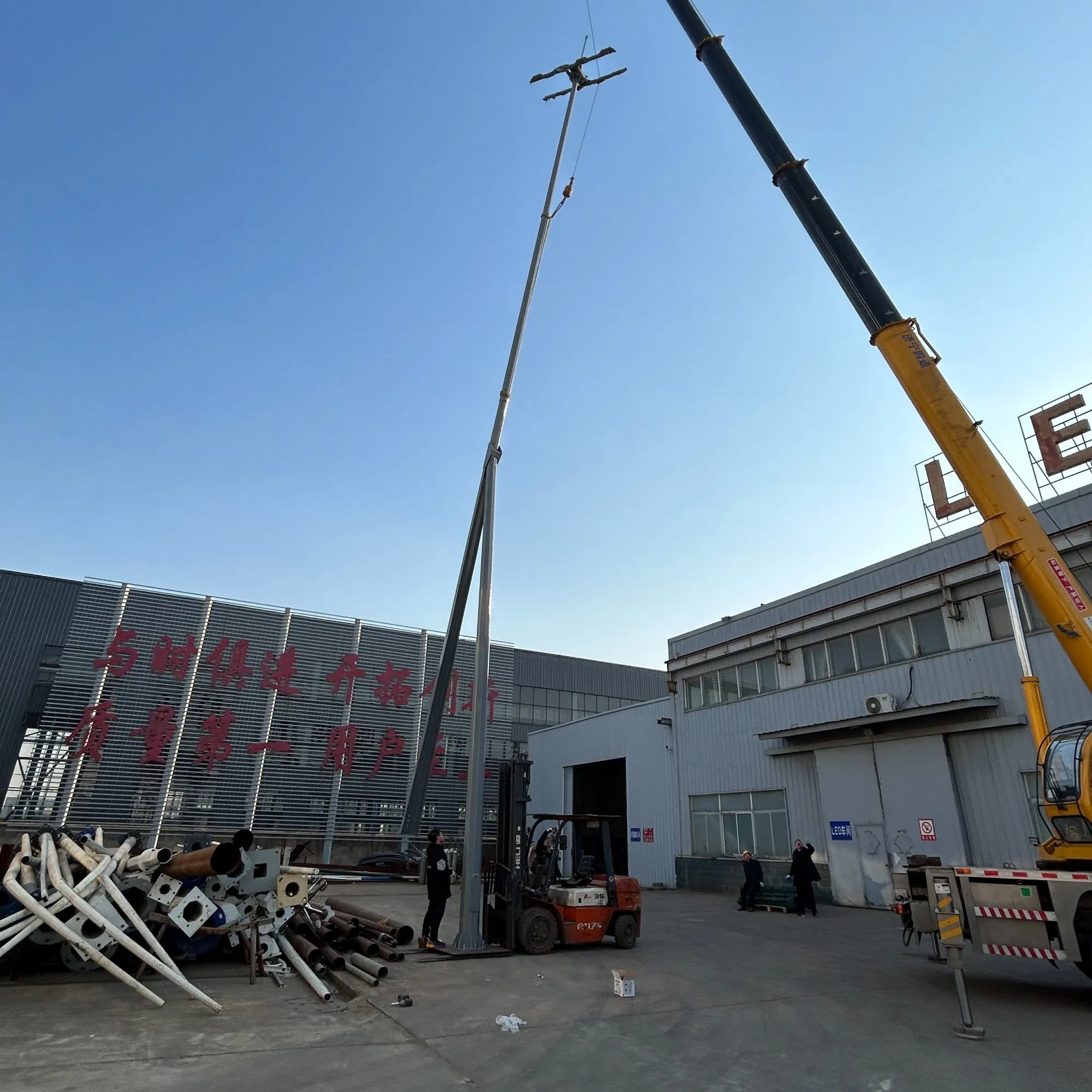 Hot-DIP Galvanized Folding Street Light Pole Galvanized Steel Pole 8m Street Light Pole Lighting Pole