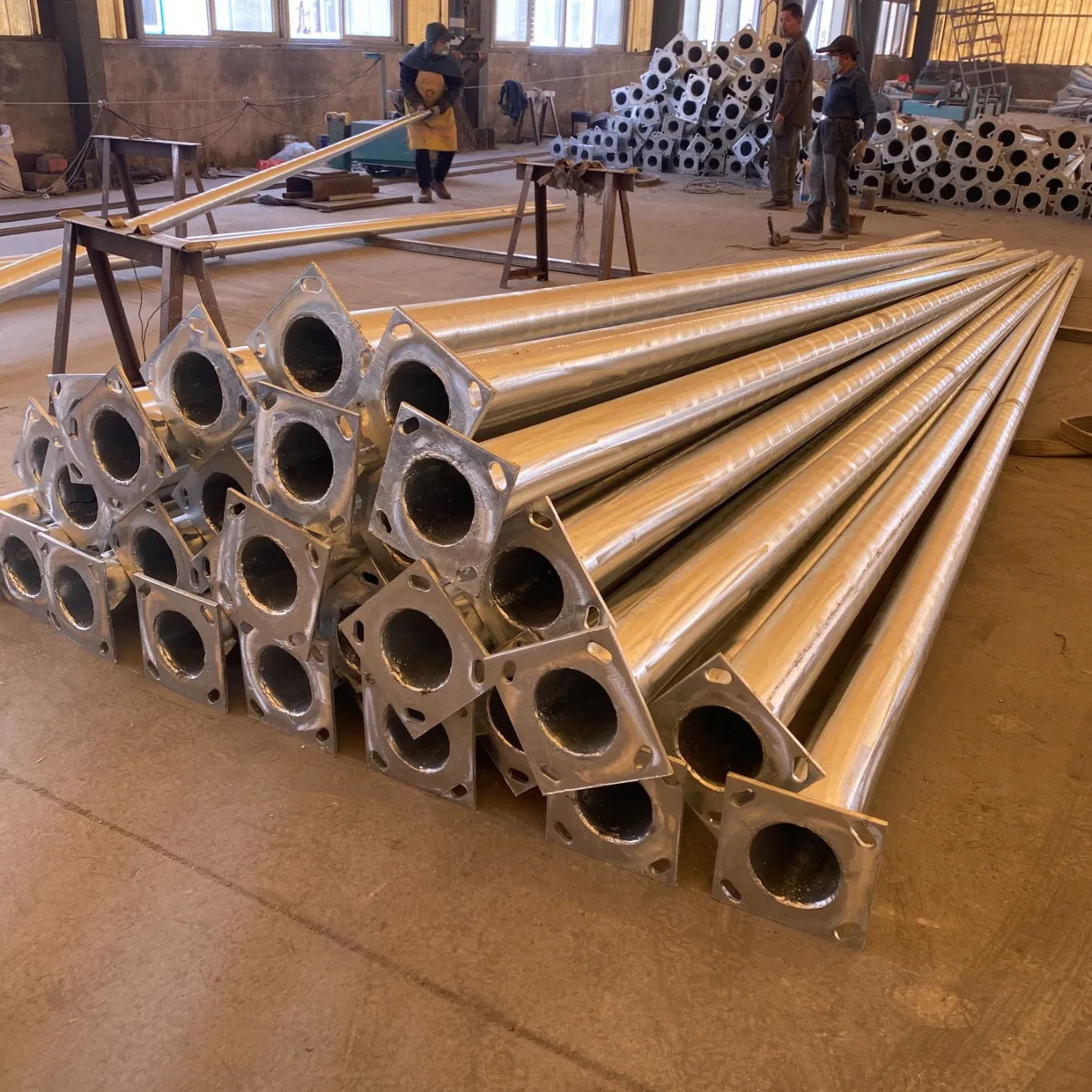 Cheap Hot DIP Galvanized Steel Outdoor Lamp Poles for Street Road Country Lighting