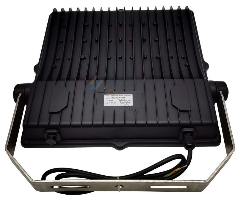 High Lumen 29000 Lumen 200watt LED Floodlights Black Line Voltage Hardwired Flood Lights SMD Chip 170-250lm/W IP66 Waterproof 60000h Adjustable Bracket Mount