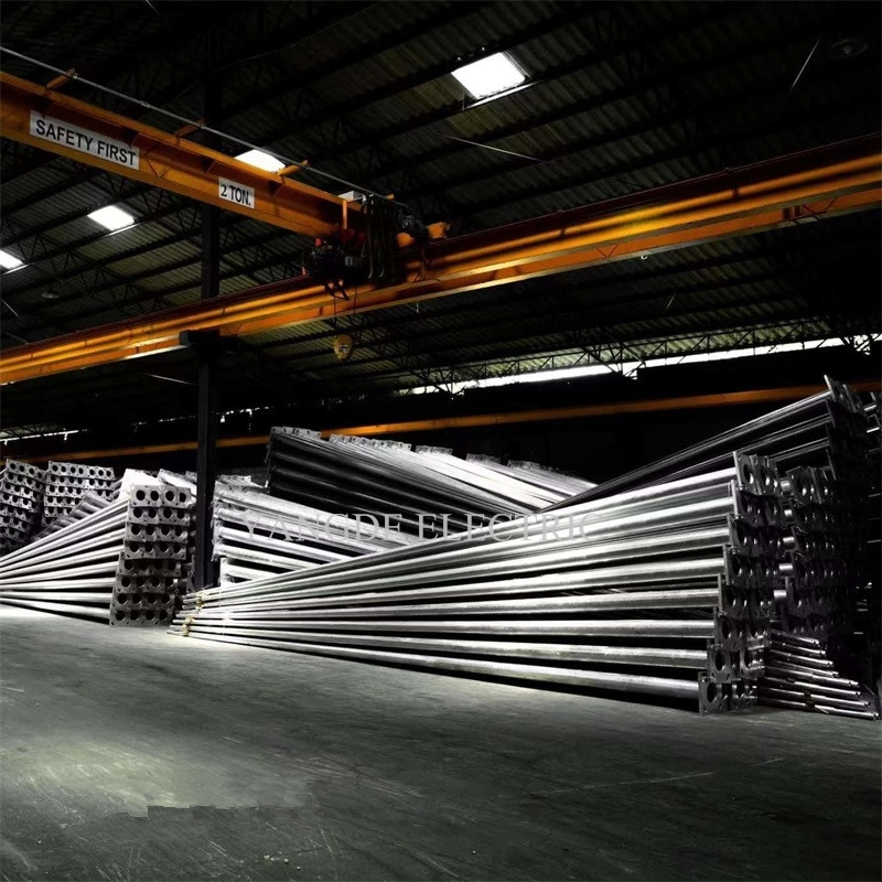 Outdoor Single Double Arm 6-12m Hot-DIP Galvanized Lighting Post Street Lighting Pole