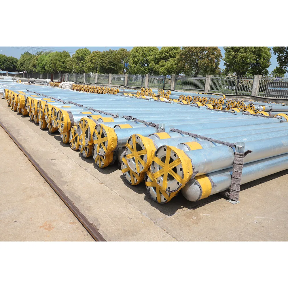 3m-35m Hot-DIP Galvanized Solar Powered Energy LED Street Lighting Light Pole