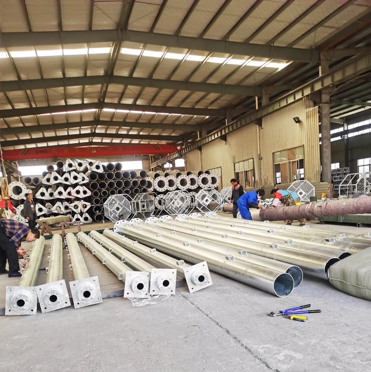 Roadway Crossroad Viaduct Highway High Mast Hot-DIP Galvanized Lighting Pole