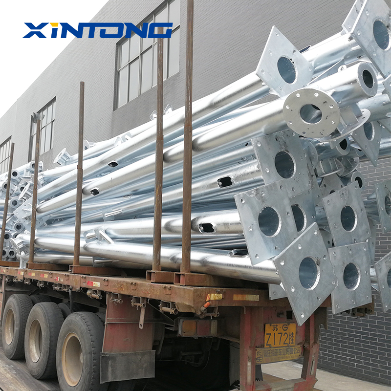 Xintong Hot DIP Galvanized Round Outdoor Street Lighting Pole Price