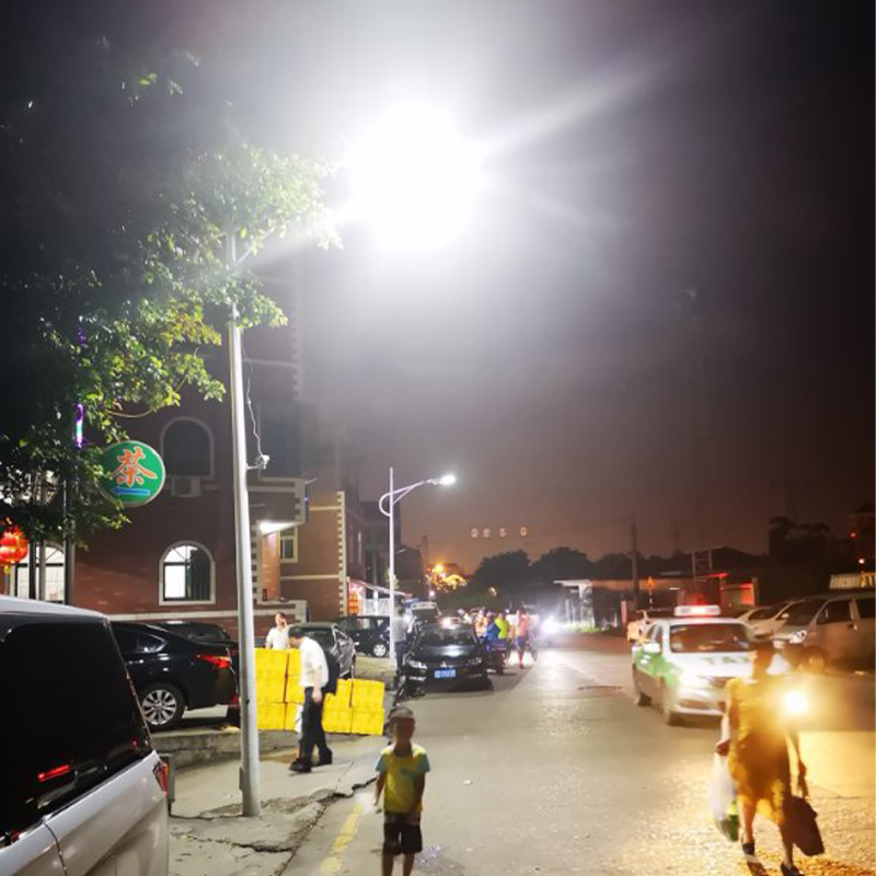 Cheap Long 420W 630W 1050W Lifespan CE/IEC/RoHS Certified LiFePO4 Battery OEM LED Chip Outdoor Solar Powered Street Light with Patent Design