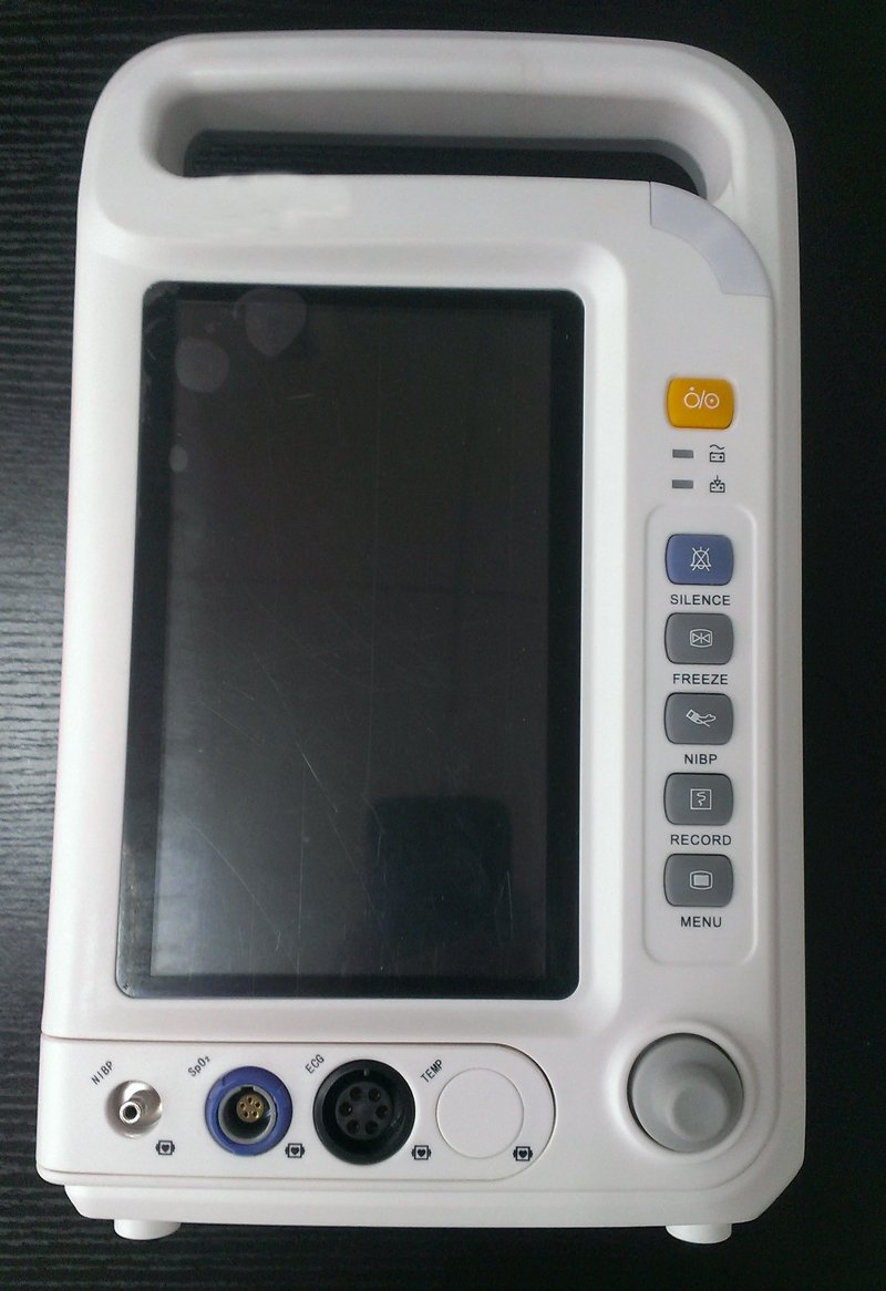 My-C003 7 Inch Patient Monitoring Devices