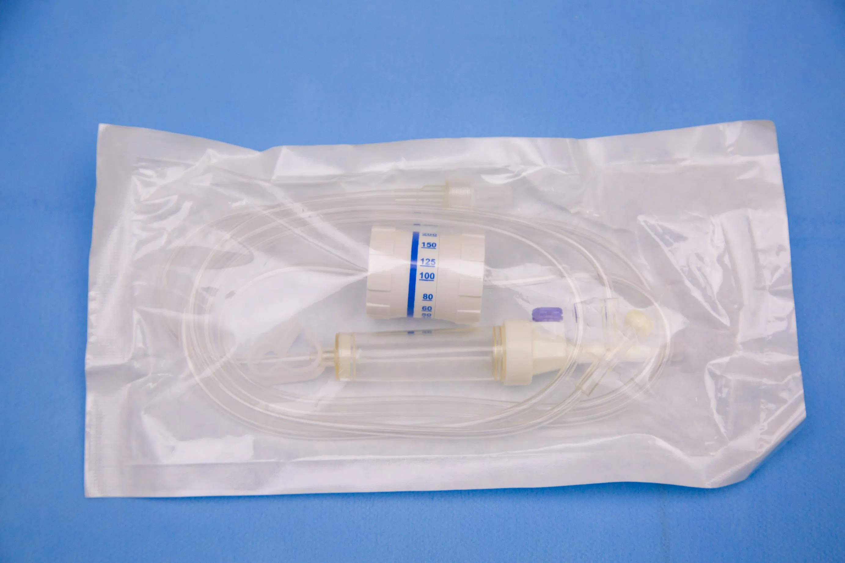 Dm018 Non-Vented Drip Chamber Infusion Set Single Packed China