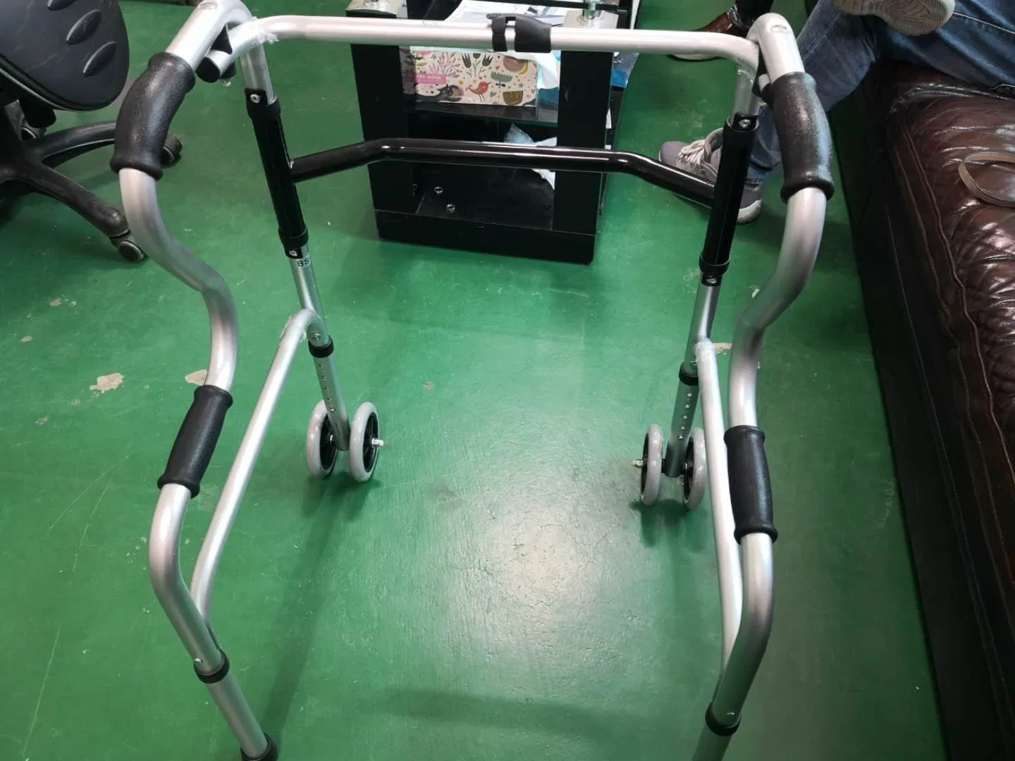 Hospital Lightweight Folding Aluminum Mobility Elderly Disability Walking Aid with Wheels Walker