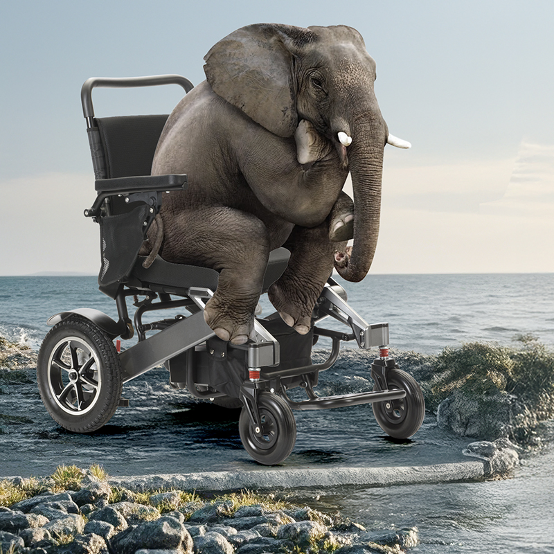 Motorized Mobility Aid for Independent Travel and Easy Handling