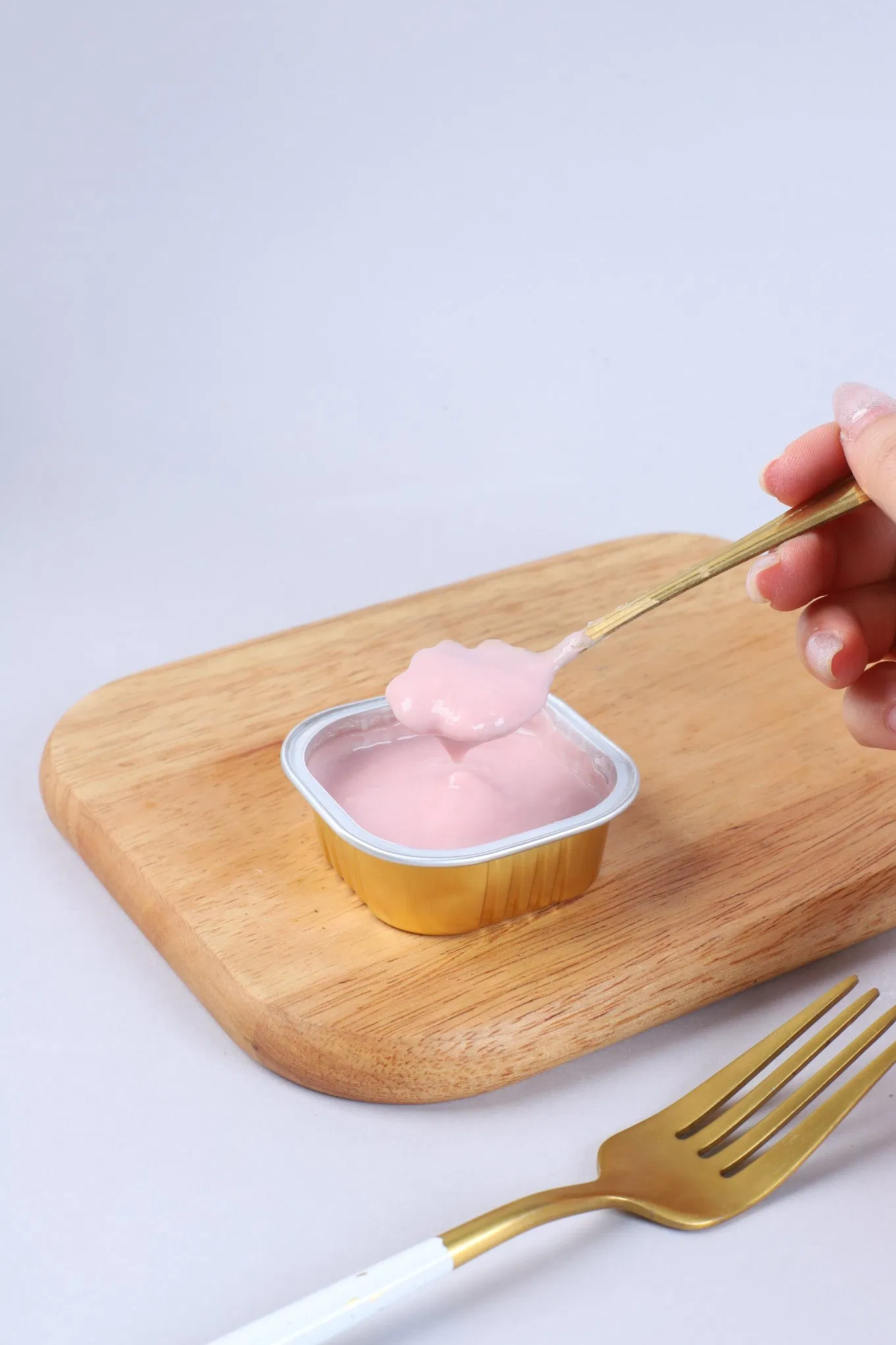 Complete Pet Cats Food Meal Box for Urinary and Gastrointestinal Needs