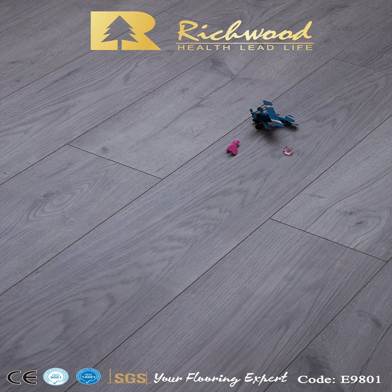 Aqua 100% Waterproof Engineered Wood Fiber Industrial Laminate Floor Flooring with Organic Core Board for Living Room/Dining Room/Offices