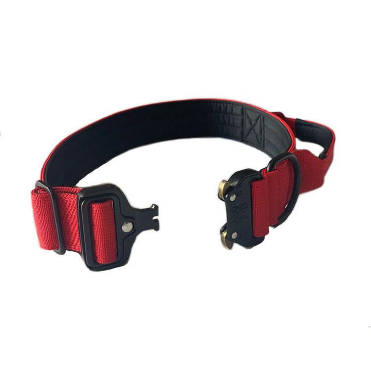 Coleira Tática de Nylon Macio com Fivela de Metal Ajustável e Durável, Reforçada em Neoprene com Alça K9 para Cães