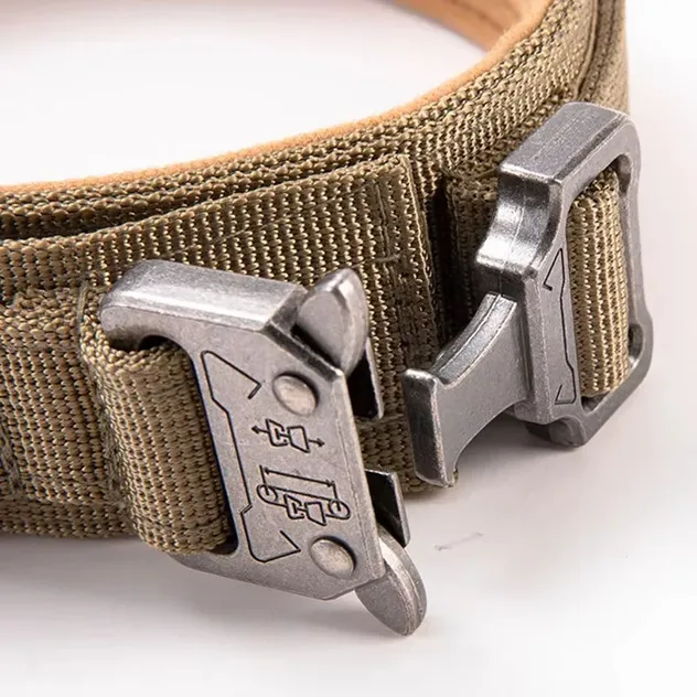 Coleira Tática para Cães com Fivela de Metal Resistente e Alça de Controle