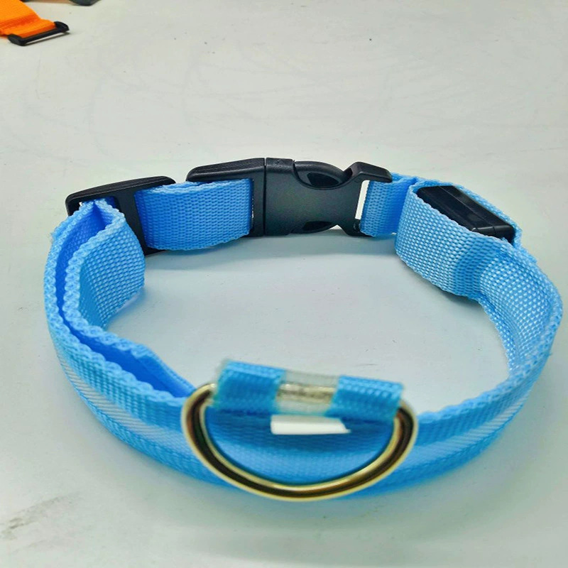 Coleira de Cão LED à Prova d'Água com Bateria de Longa Duração para Segurança Noturna