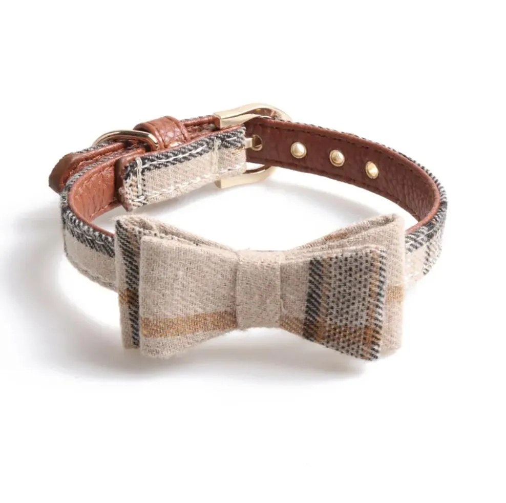 Colar retrátil de luxo estilo britânico para gatos e cães - Modelo 6