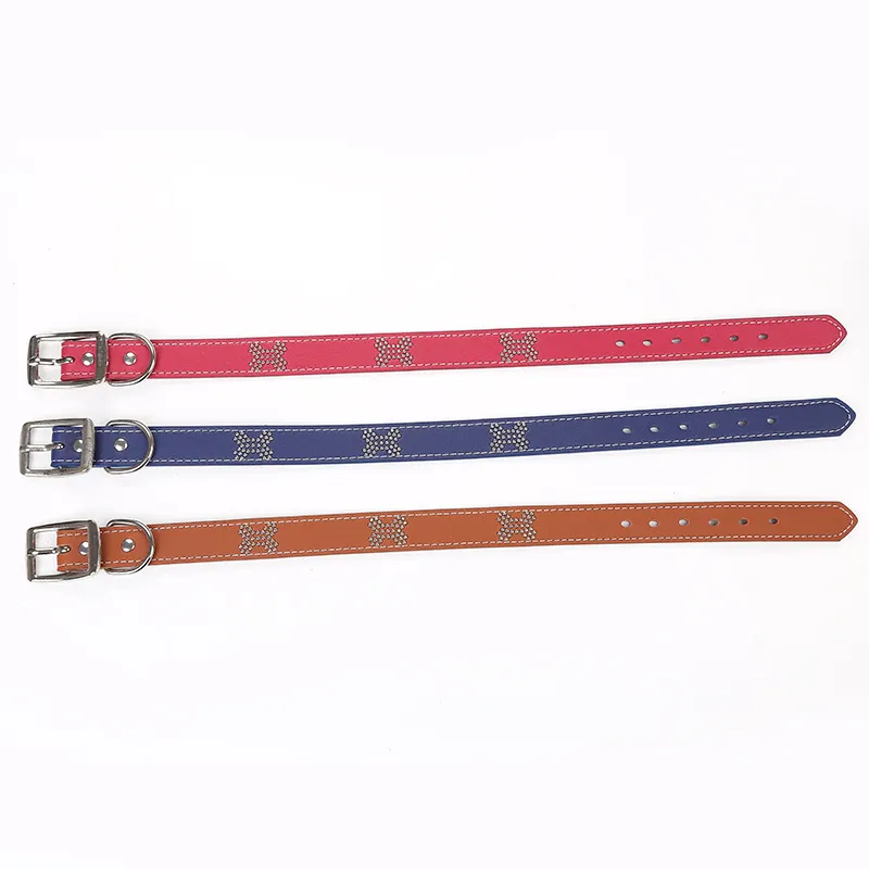 Coleira de Cão Moda Atacado Acessórios para Animais de Estimação Opções de Cores Coleira de Couro Personalizada
