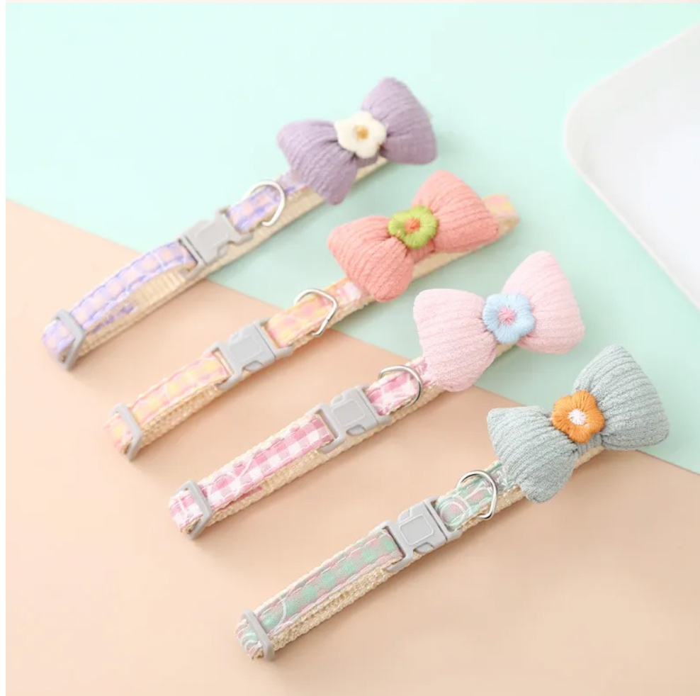 Lovely Looking New Design Cat Collar Cute Cartoon Flower Bow with Bell