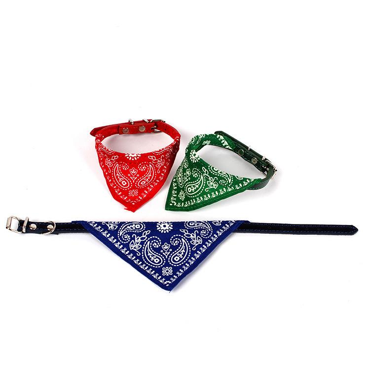 Adjustable Fashion Puppy Triangle Scarf Bandana Cat Pet Collar