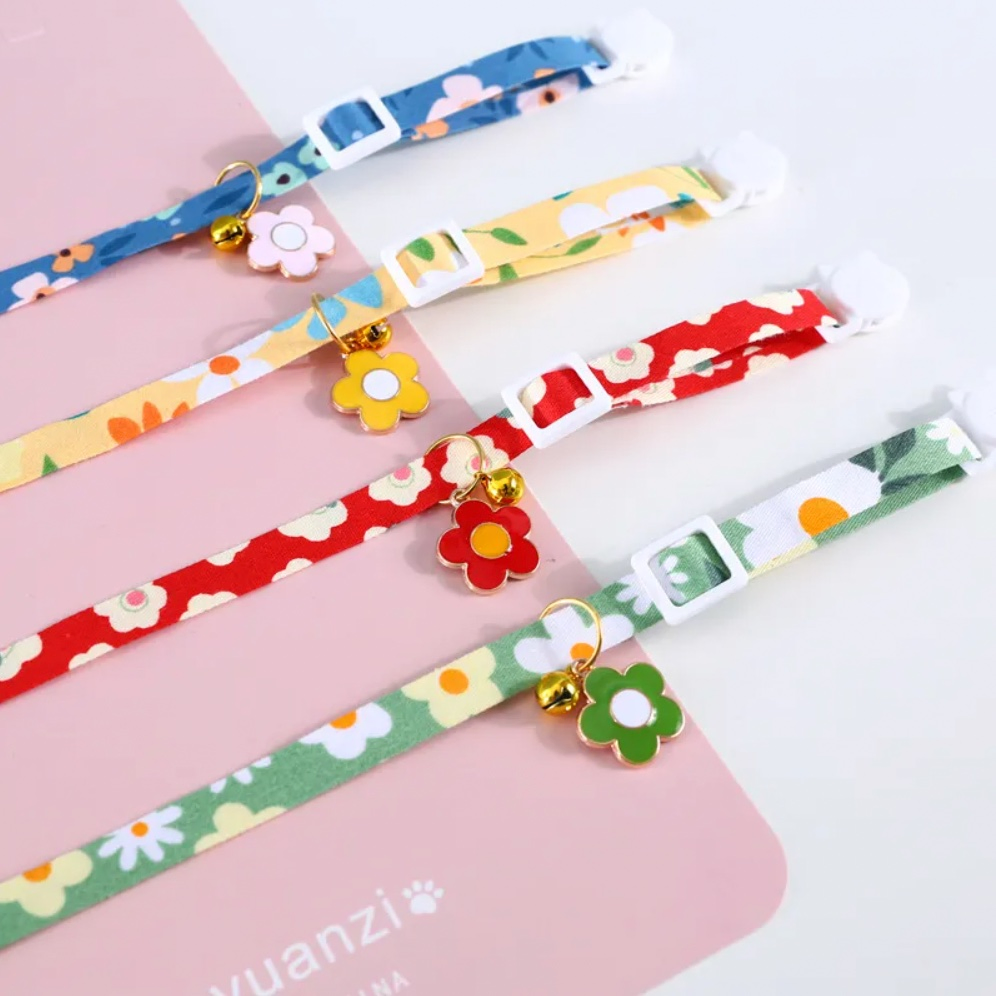 Breakaway Cat Collar Flower with Bell, Safety Adjustable Cat Collars