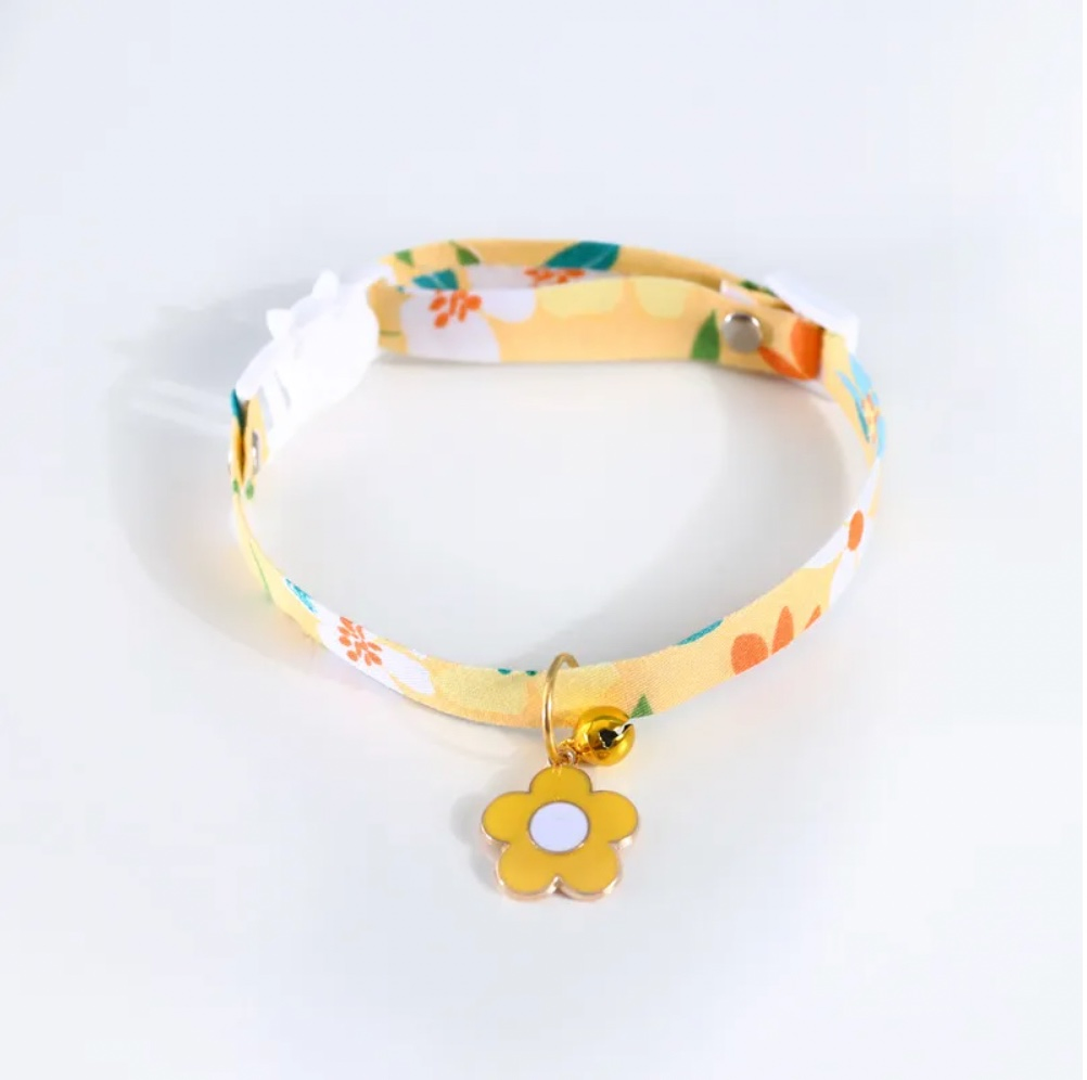 Breakaway Cat Collar Flower with Bell, Safety Adjustable Cat Collars