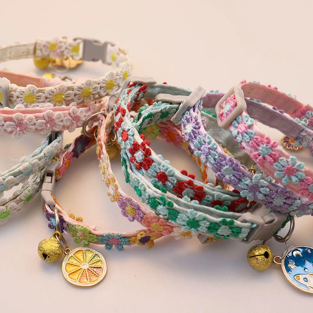 Colorful Lace Collar with Small Flower Pattern for Cat Dogs Decoration