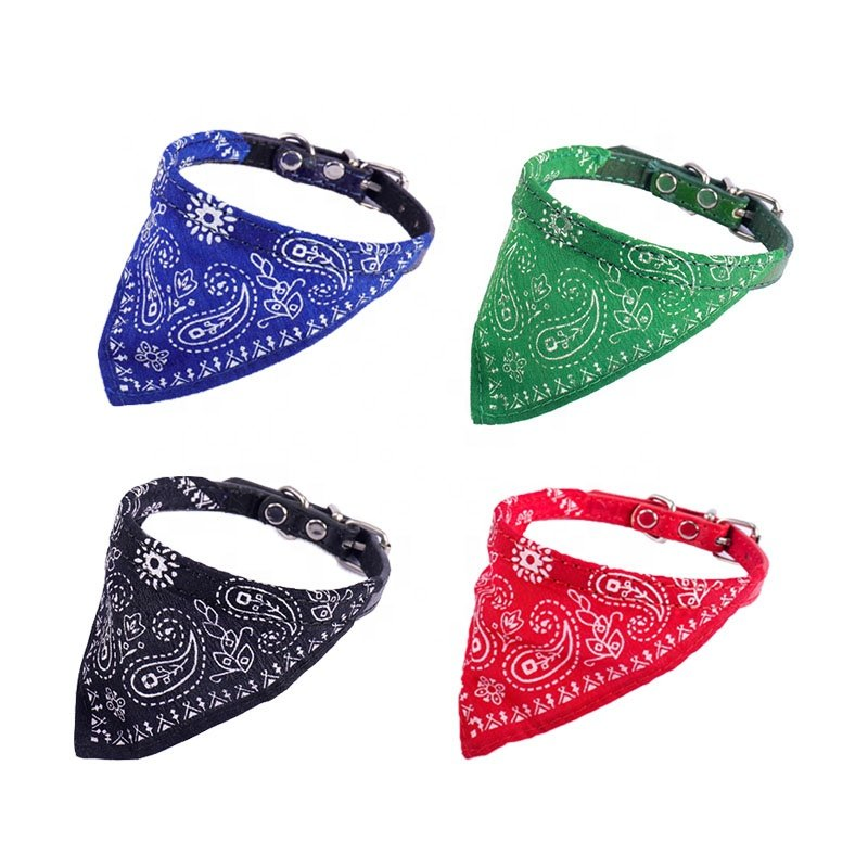 Adjustable Fashion Puppy Triangle Scarf Bandana Cat Pet Collar
