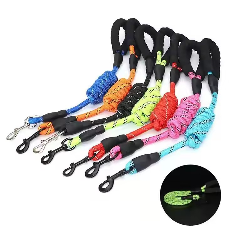 Polyester Neck Wrap Reflective Glitter Adjustable Slave Tactical Collar Pet Collar