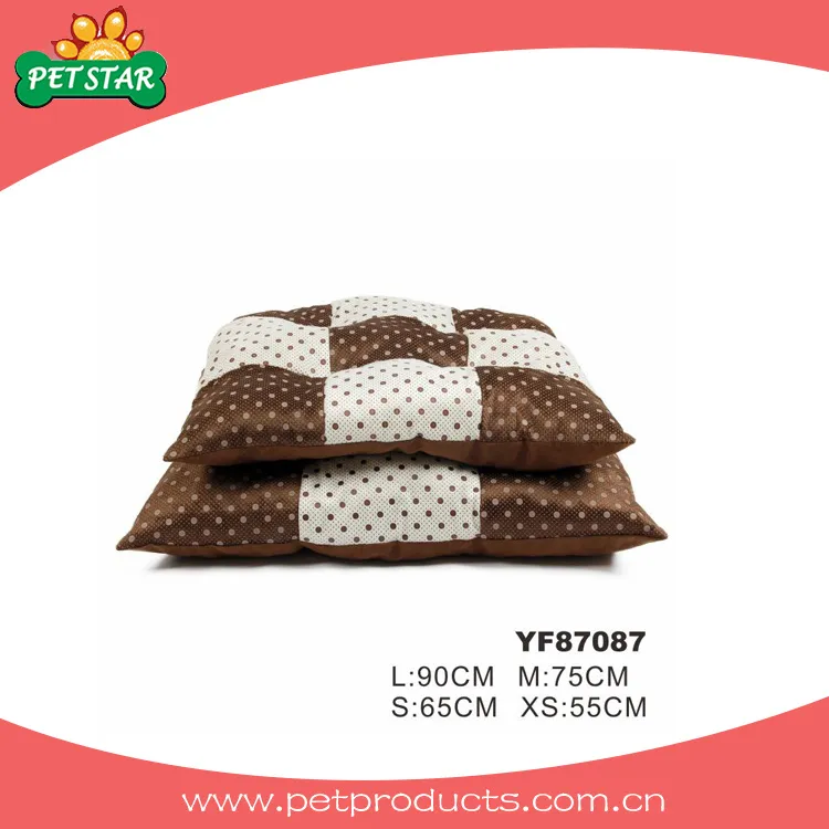 Warm Raised Dog Bed Detail 1