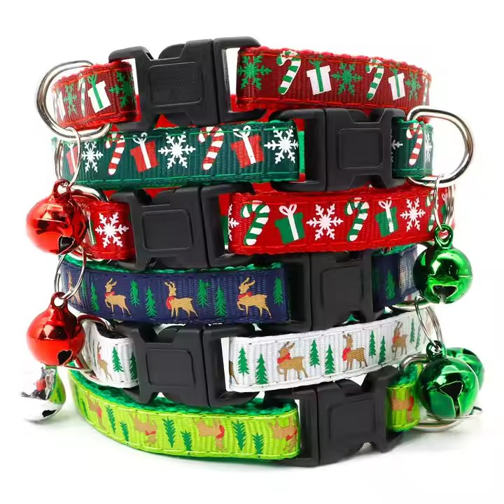 Christmas Tree Print Dog &amp; Cat Necklace Small Pet Collar with Cute Bell for Christmas Decorations Fashion Dog Collar
