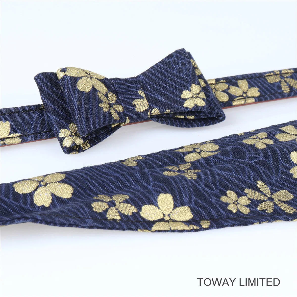 Cotton Dog Bandanas PU Collars Pet Leashes Pet Supply