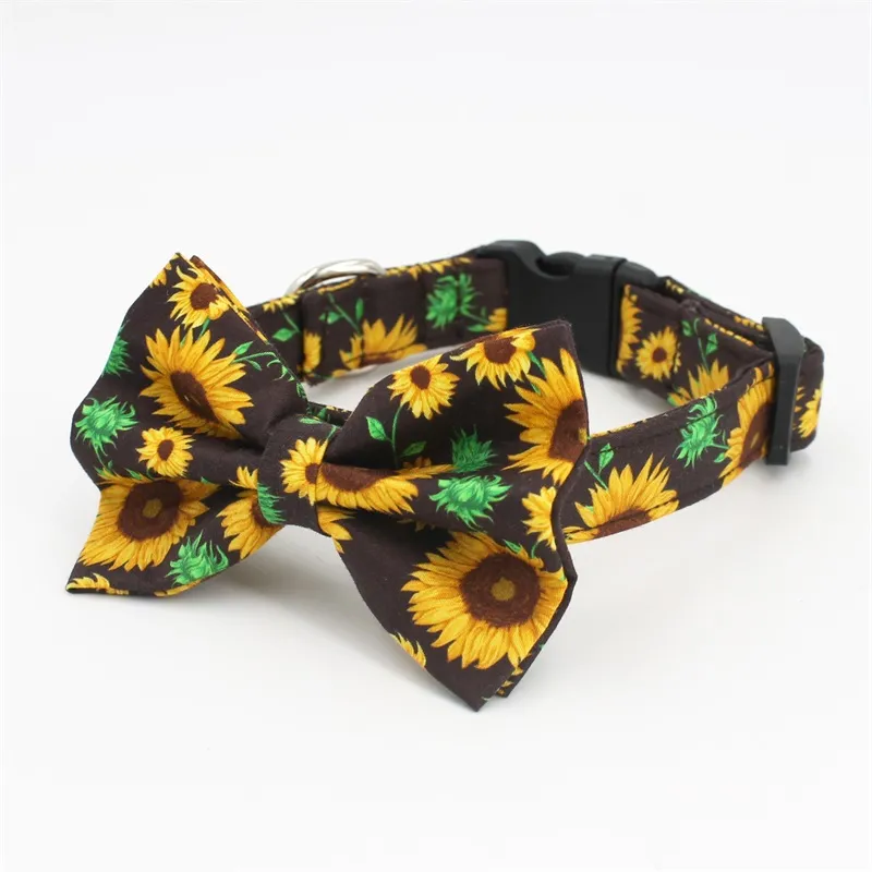 Floral Pattern Collar