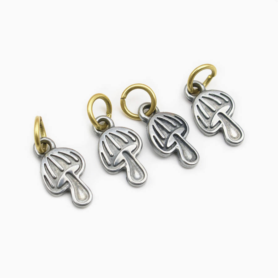 Fashion Mushroom Pendant Jewelry Metal Tags Custom Made Colors Metal Necklace Charm Key Ring Pendants