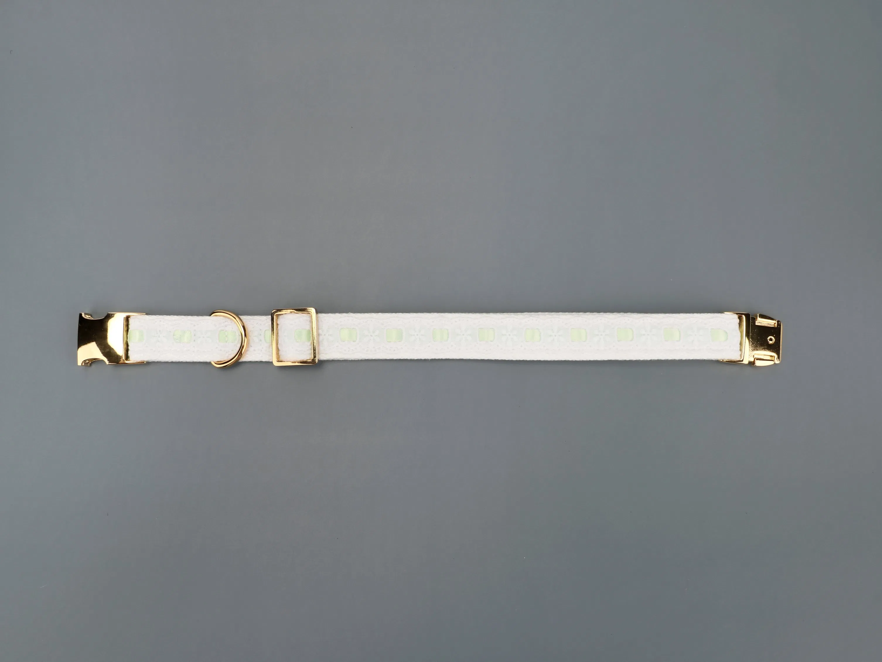 Princess Style Lace Dog Collar with Small MOQ