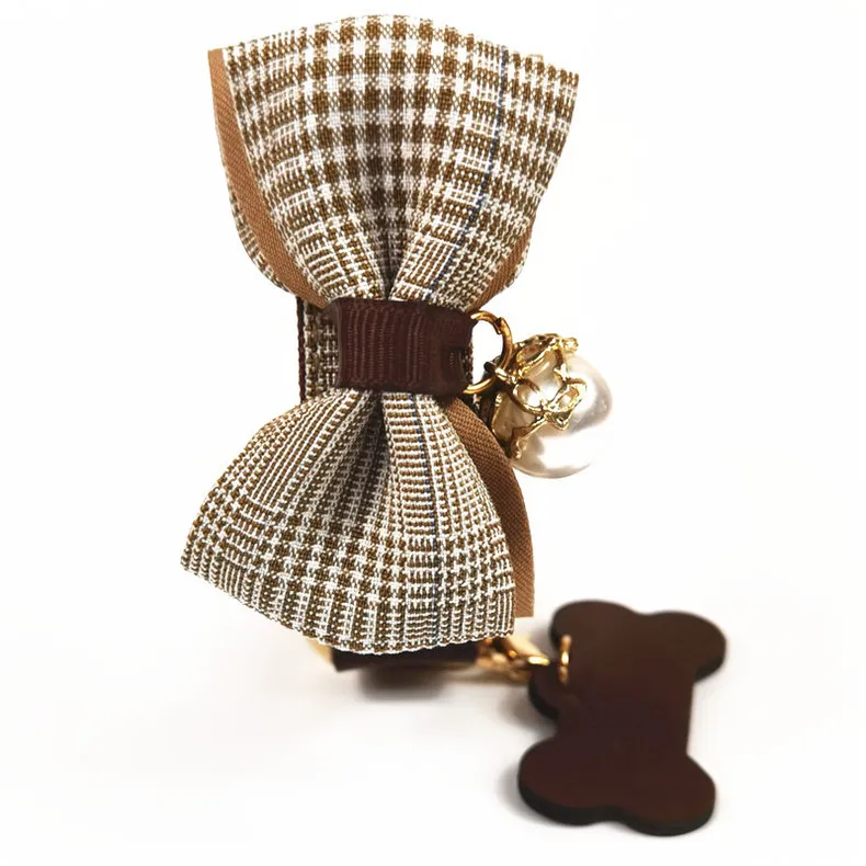 Pet Accessory Display 4