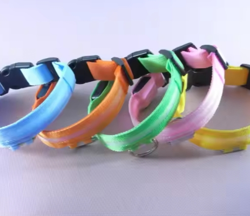 Bright &amp; High Visibility Light up Dog Collar USB Rechargeable Pet Light Collar